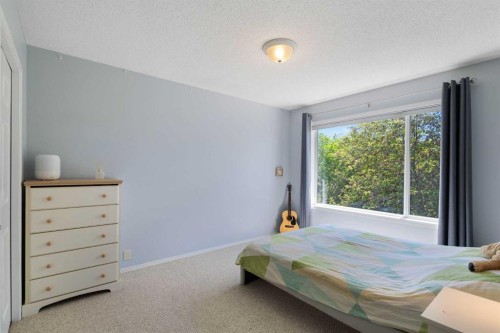 226 Springbank Place Sw, Calgary, AB 