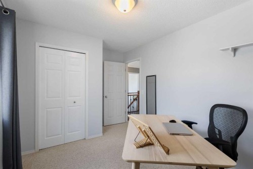 226 Springbank Place Sw, Calgary, AB 