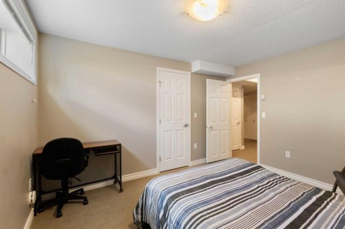 226 Springbank Place Sw, Calgary, AB 