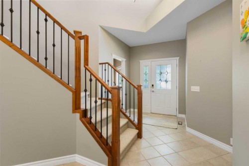 226 Springbank Place Sw, Calgary, AB 