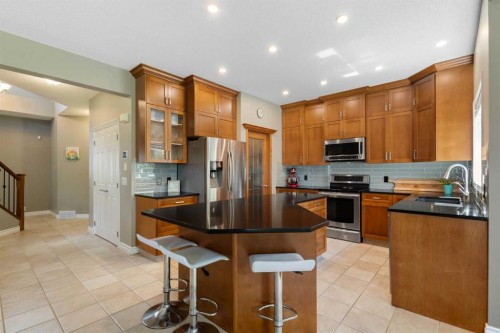 226 Springbank Place Sw, Calgary, AB 