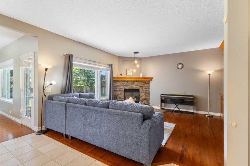 226 Springbank Place Sw, Calgary, AB 