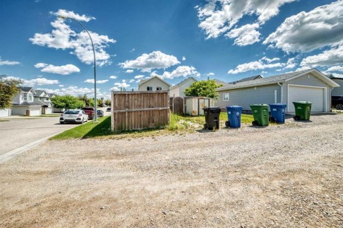 205 Hidden Hills Place Nw, Calgary, AB 