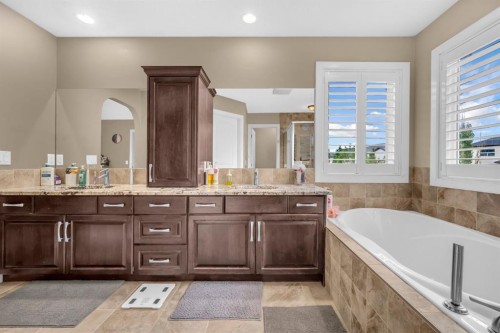 1182 Kingston Crescent Se, Airdrie, AB 