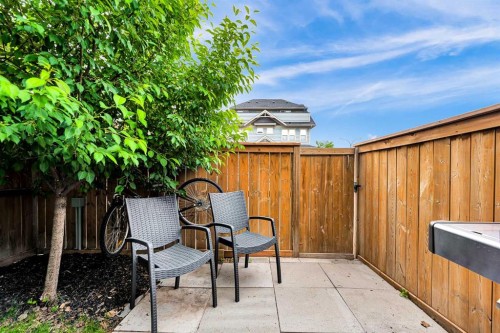 406 Cranbrook Square Se, Calgary, AB 