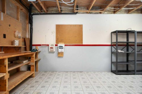 42 Edgeland Close Nw, Calgary, AB 
