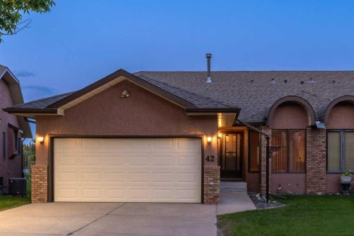 42 Edgeland Close Nw, Calgary, AB 