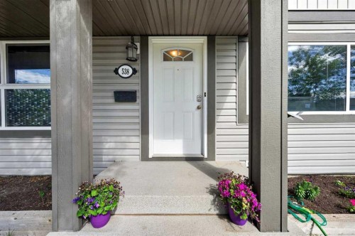 538 Woodbine Boulevard Sw, Calgary, AB - Outdoor With Exterior