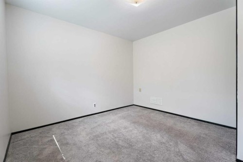 77 Winslow Crescent Sw, Calgary, AB 