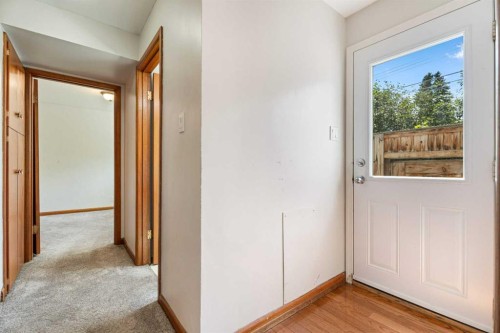 77 Winslow Crescent Sw, Calgary, AB 