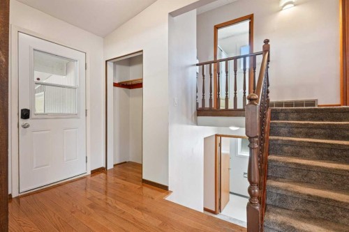 77 Winslow Crescent Sw, Calgary, AB 