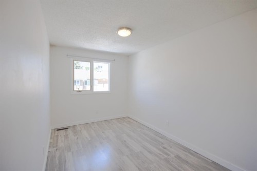 11-116 Silver Crest Drive Nw, Calgary, AB 