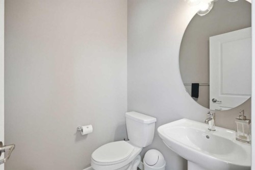 332 Lawthorn Way Se, Airdrie, AB - Indoor Photo Showing Bathroom