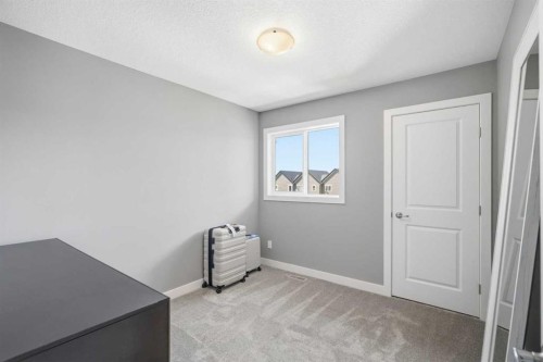 332 Lawthorn Way Se, Airdrie, AB - Indoor