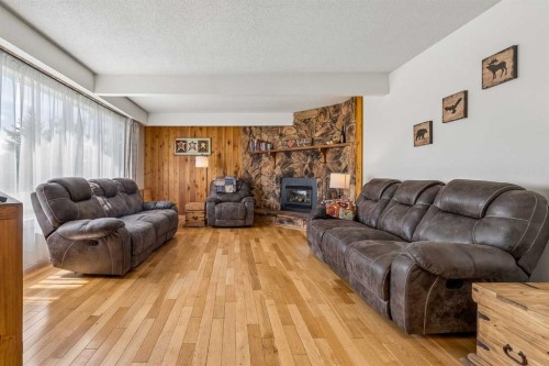 1418 18 Avenue, Didsbury, AB 