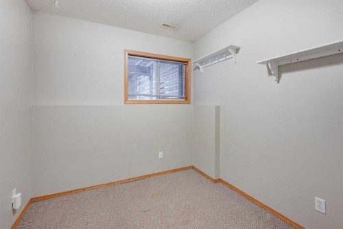 622 3 Street, Strathmore, AB 