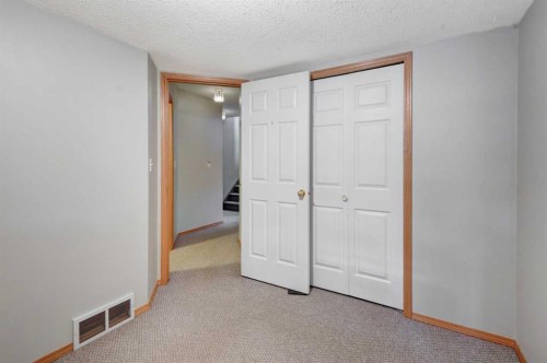 622 3 Street, Strathmore, AB 