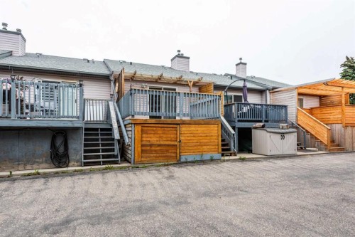 622 3 Street, Strathmore, AB 