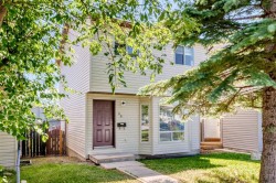 35 Martindale Court NE Calgary, AB T3J 2V8