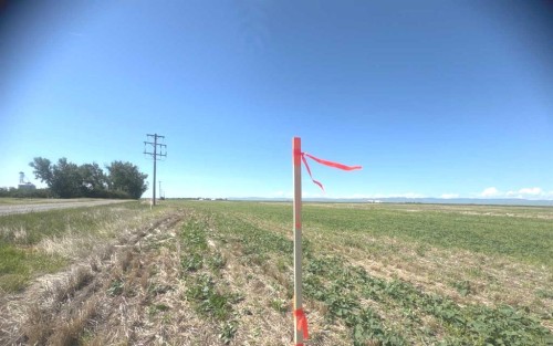 4;27;12;1;Se Highway #2, Claresholm, AB 