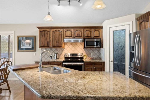 93 Coach Court Sw, Calgary, AB 