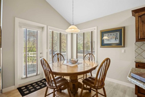 93 Coach Court Sw, Calgary, AB 