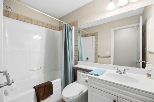 93 Coach Court Sw, Calgary, AB 