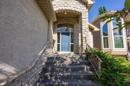 93 Coach Court Sw, Calgary, AB 