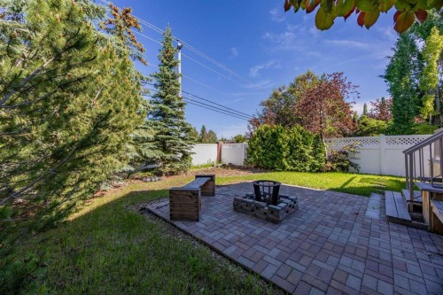 93 Coach Court Sw, Calgary, AB 