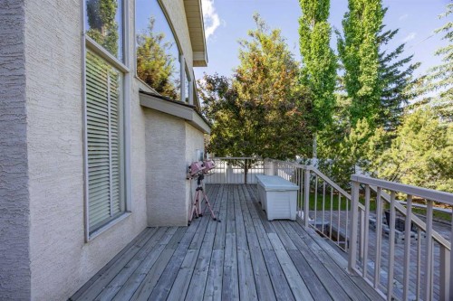93 Coach Court Sw, Calgary, AB 