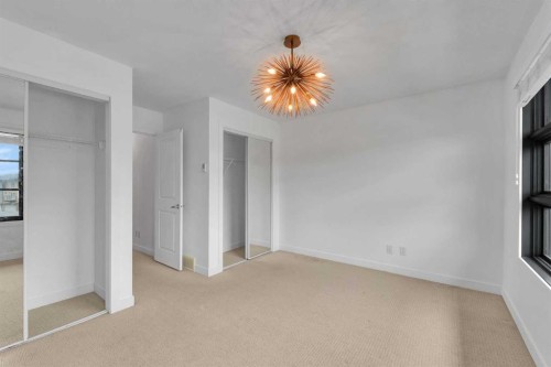55 Aspen Hill Green Sw, Calgary, AB - Indoor Photo Showing Other Room