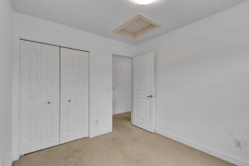 55 Aspen Hill Green Sw, Calgary, AB - Indoor Photo Showing Other Room