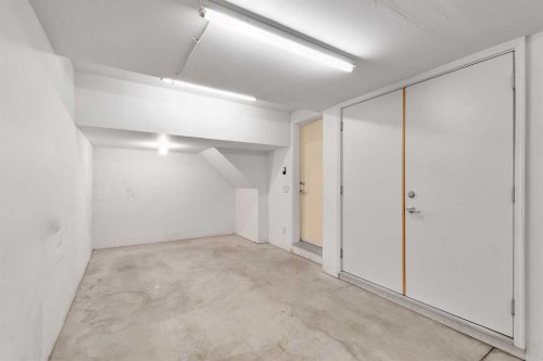 55 Aspen Hill Green Sw, Calgary, AB - Indoor