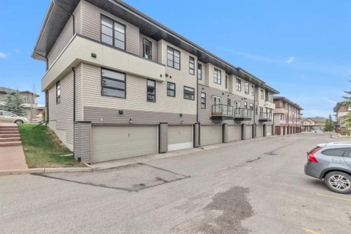 55 Aspen Hill Green Sw, Calgary, AB - Outdoor