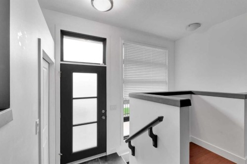 55 Aspen Hill Green Sw, Calgary, AB - Indoor Photo Showing Other Room