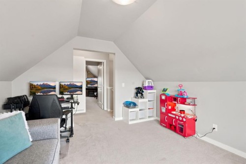 85 Masters Street Se, Calgary, AB 