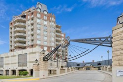 406-1726 14 Avenue NW Calgary, AB T2N 4Y8