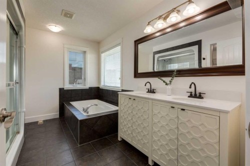 156 Camden Court, Strathmore, AB - Indoor Photo Showing Bathroom