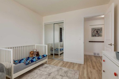 156 Camden Court, Strathmore, AB - Indoor Photo Showing Bedroom
