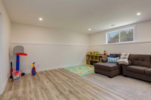 156 Camden Court, Strathmore, AB - Indoor