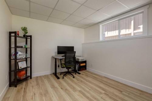 156 Camden Court, Strathmore, AB - Indoor Photo Showing Office