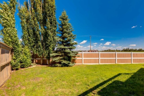 156 Camden Court, Strathmore, AB - Outdoor