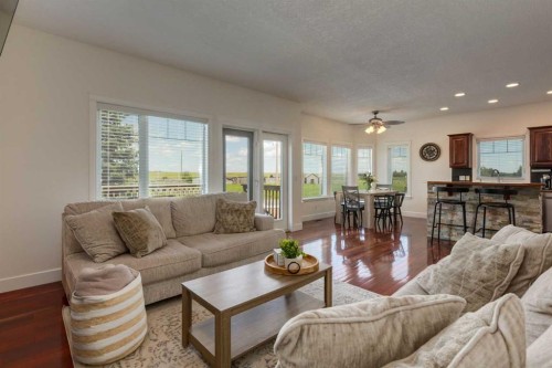 156 Camden Court, Strathmore, AB - Indoor Photo Showing Living Room