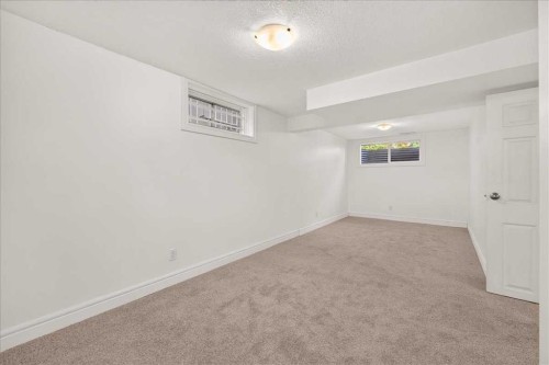 90 Armstrong Crescent Se, Calgary, AB 