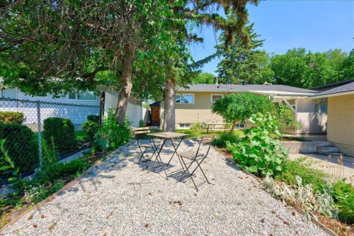 90 Armstrong Crescent Se, Calgary, AB 