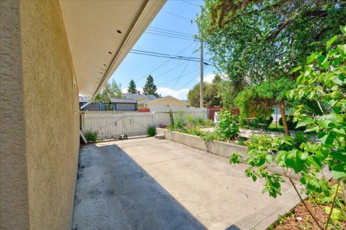 90 Armstrong Crescent Se, Calgary, AB 