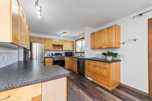 16 Rundleson Way Ne, Calgary, AB 