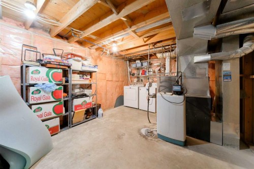 84 Shannon Way Sw, Calgary, AB 