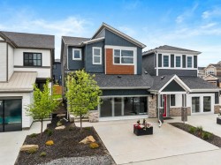 177 Mitchell Road NW Calgary, AB T3R 2G8