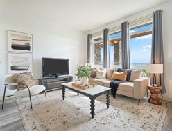 4-153 Rockyledge View NW Calgary, AB T3G 5Y5